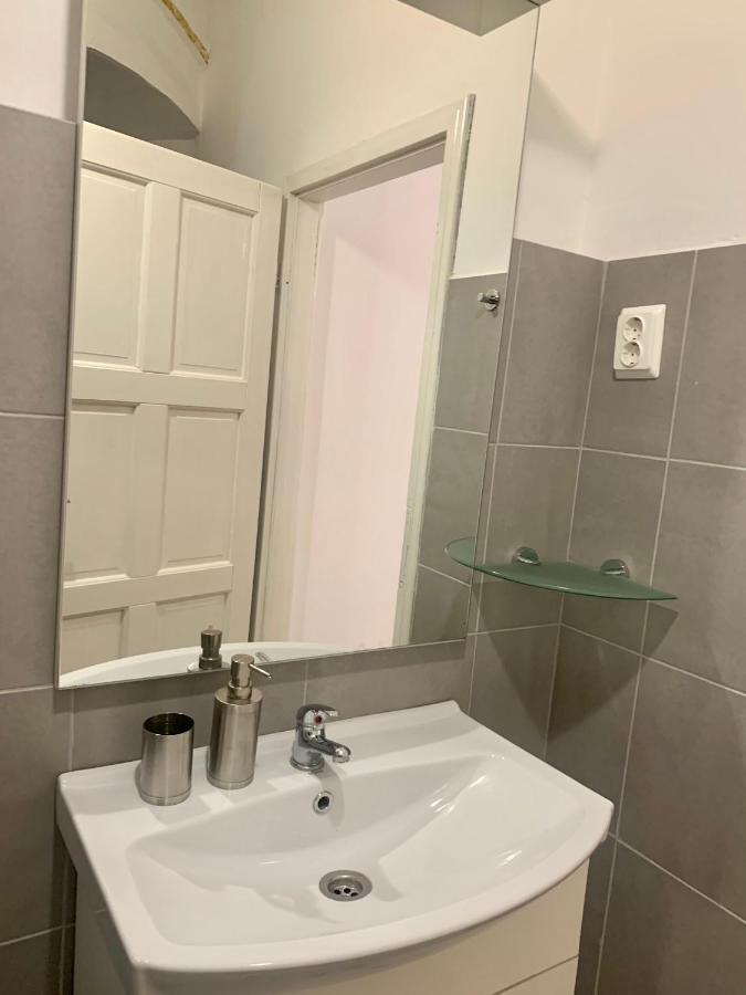 Ljubljana City Center Apartment ภายนอก รูปภาพ