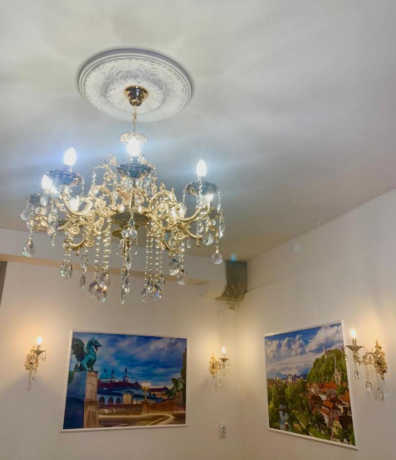 Ljubljana City Center Apartment ภายนอก รูปภาพ