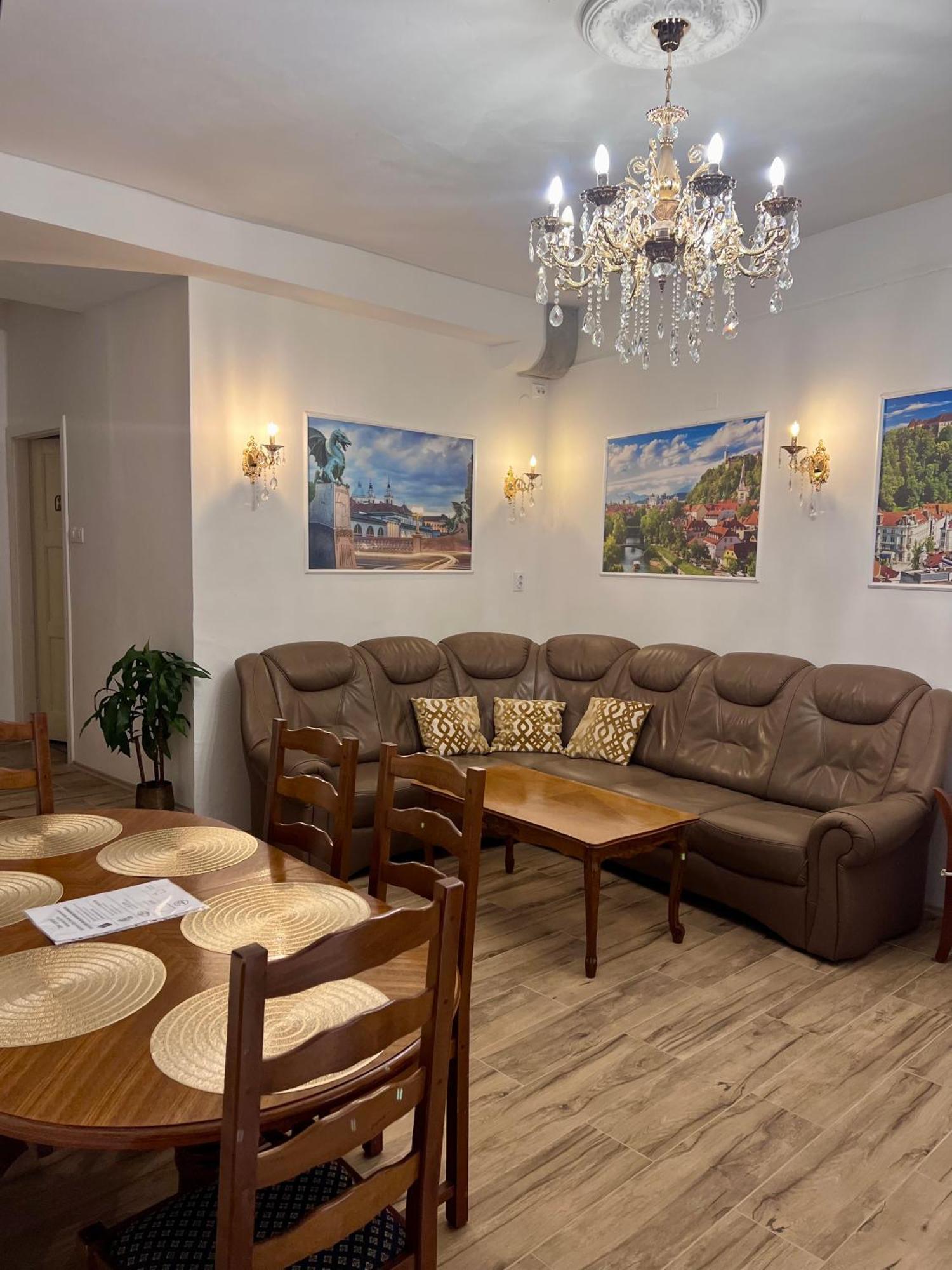 Ljubljana City Center Apartment ภายนอก รูปภาพ